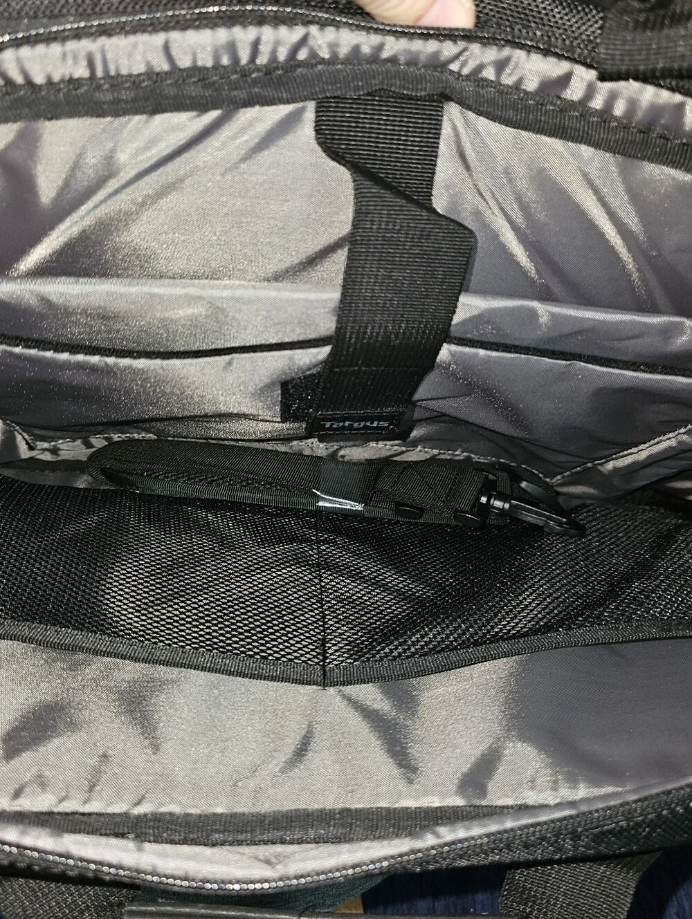 NWT Targus Black Laptop Bag with Front Pocket 15.6